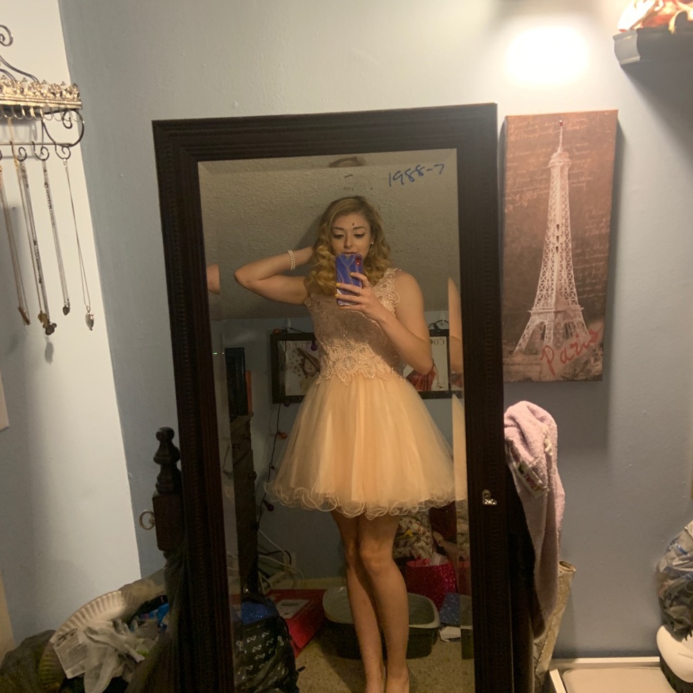 Homecoming/Formal Dress - Picture 4 of 4